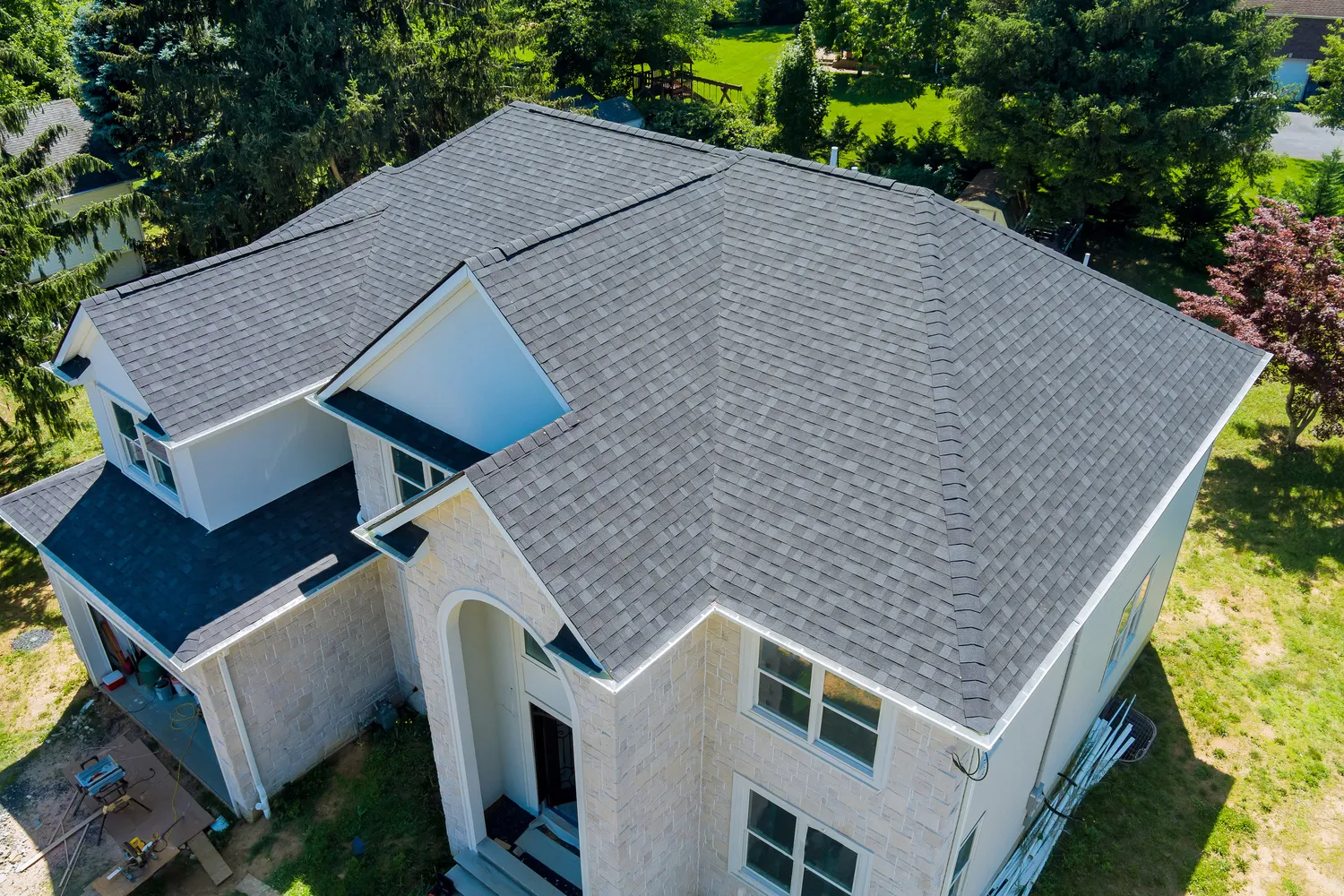 How to Choose a Premier Roofing Company Among Roofing Companies Near Me Barrington