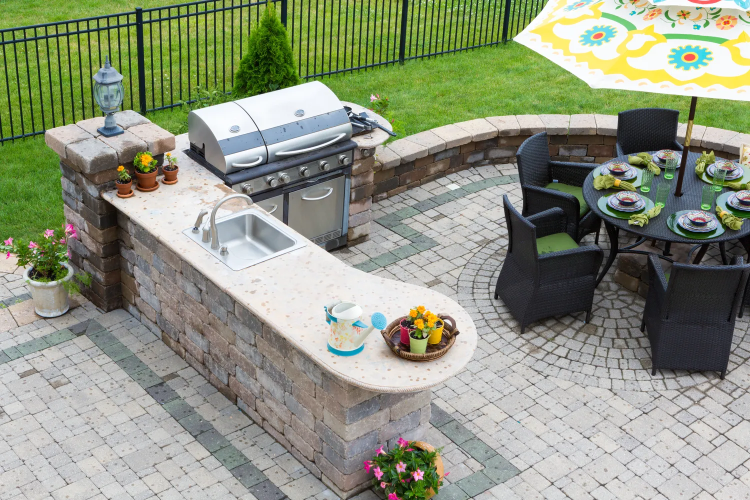 Outdoor Kitchen Chicago | MRC Construction